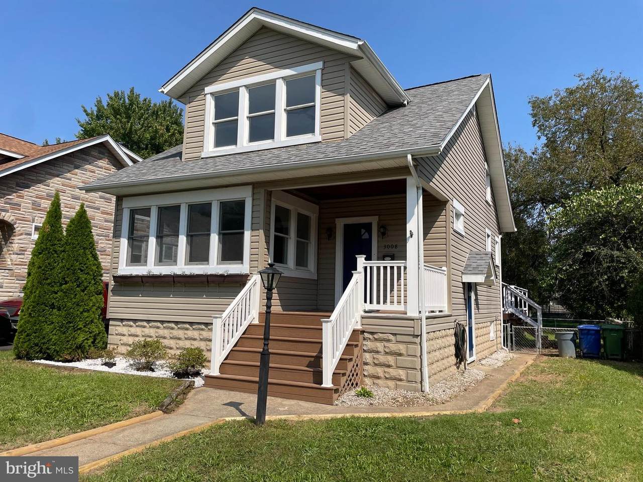 3008 Chesley Avenue - Photo 1