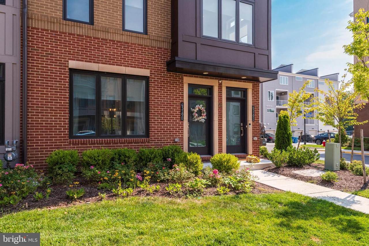 43190 Mongold Square - Photo 1