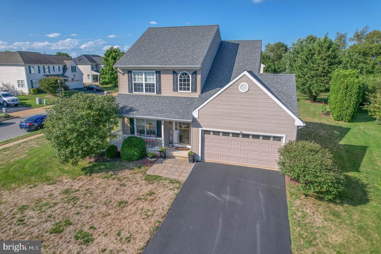 152 Lakeside Drive - Photo 1