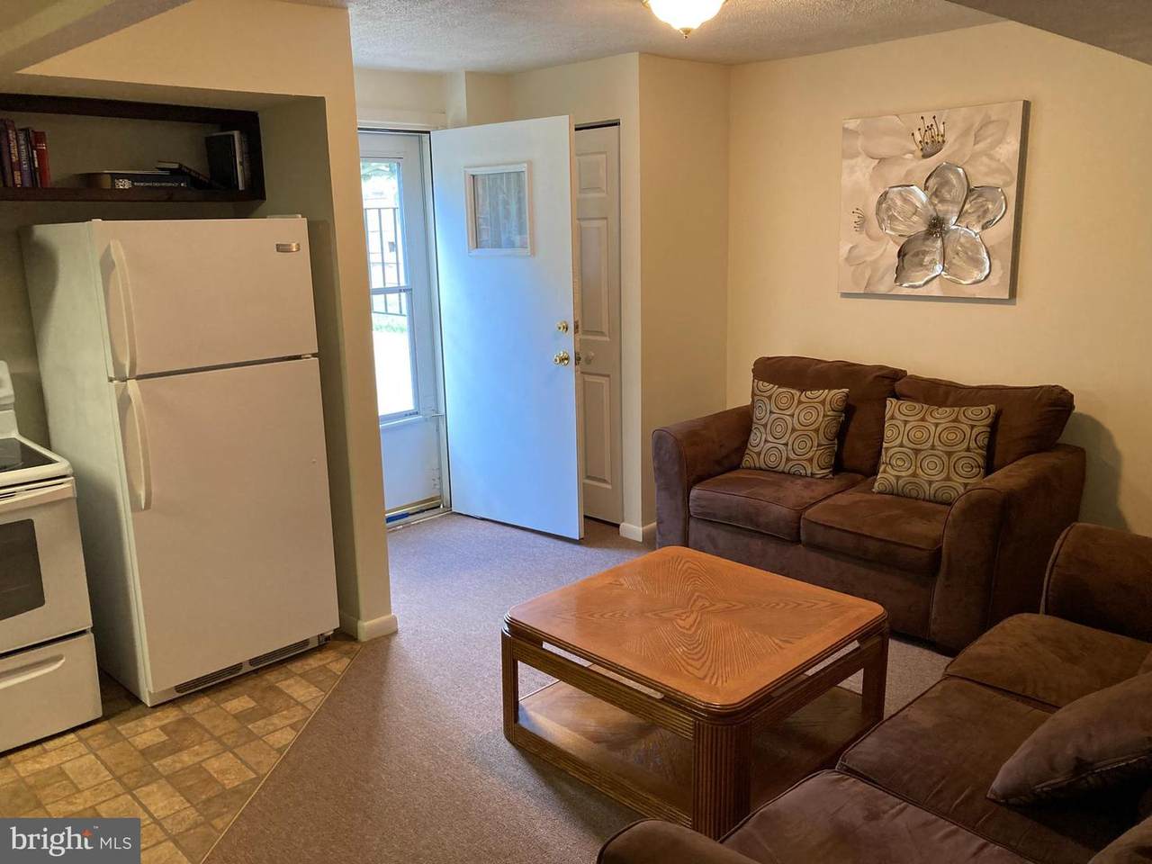 9410 Seven Courts Drive - Photo 1