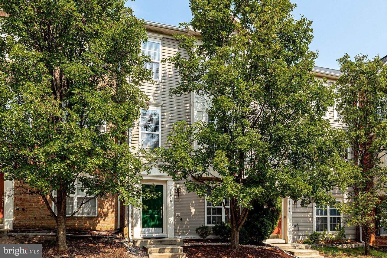 44240 Suscon Square - Photo 1