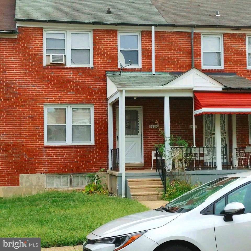 5609 Midwood Avenue - Photo 1
