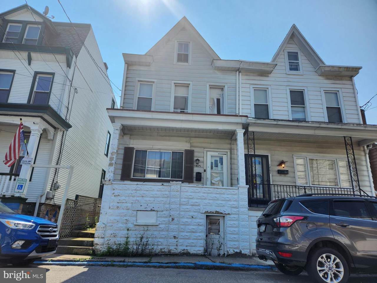 1805 Norwegian Street - Photo 1