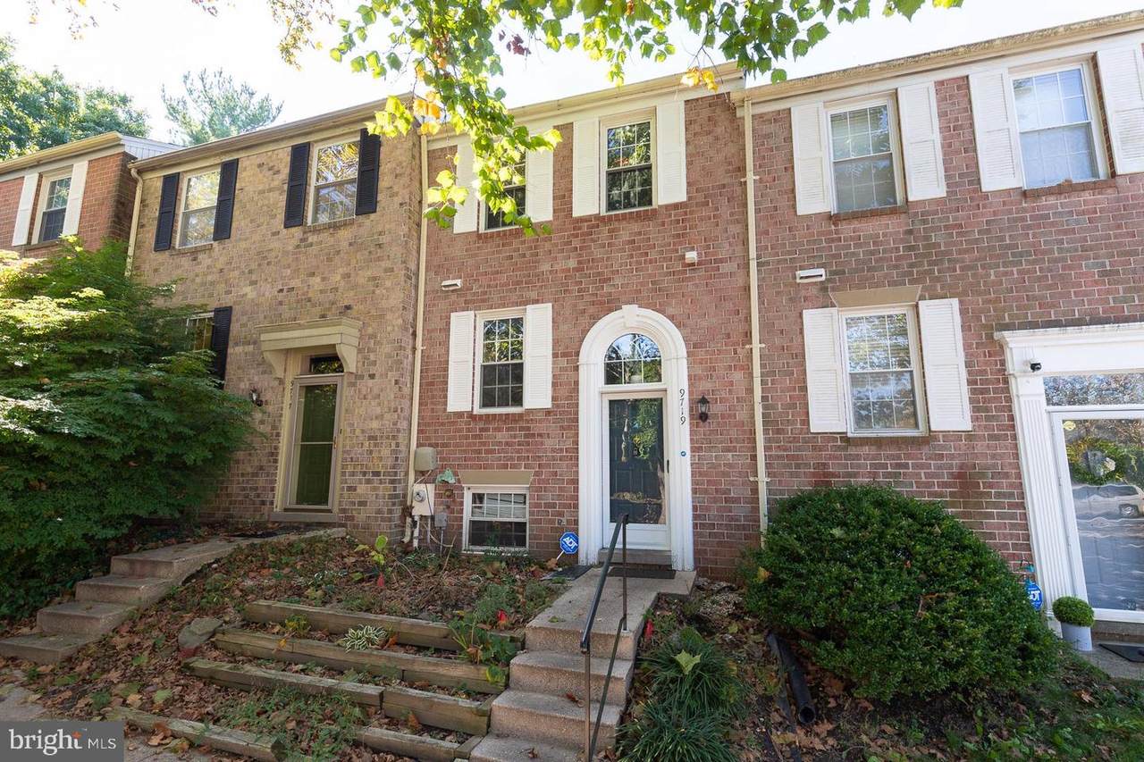 9719 Softwater Way - Photo 1