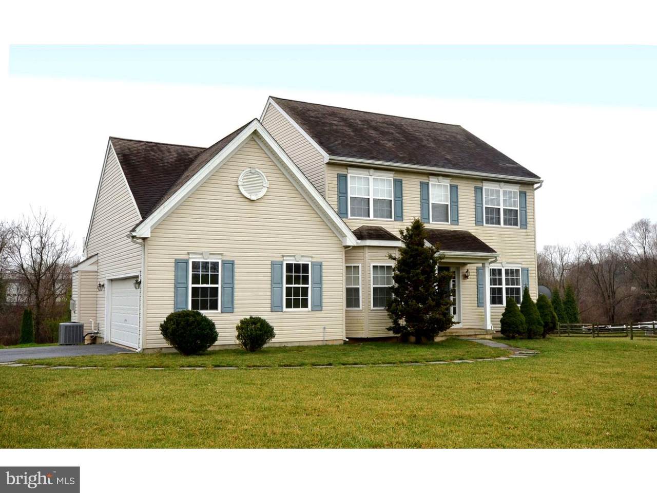 108 Blackburn Drive - Photo 1