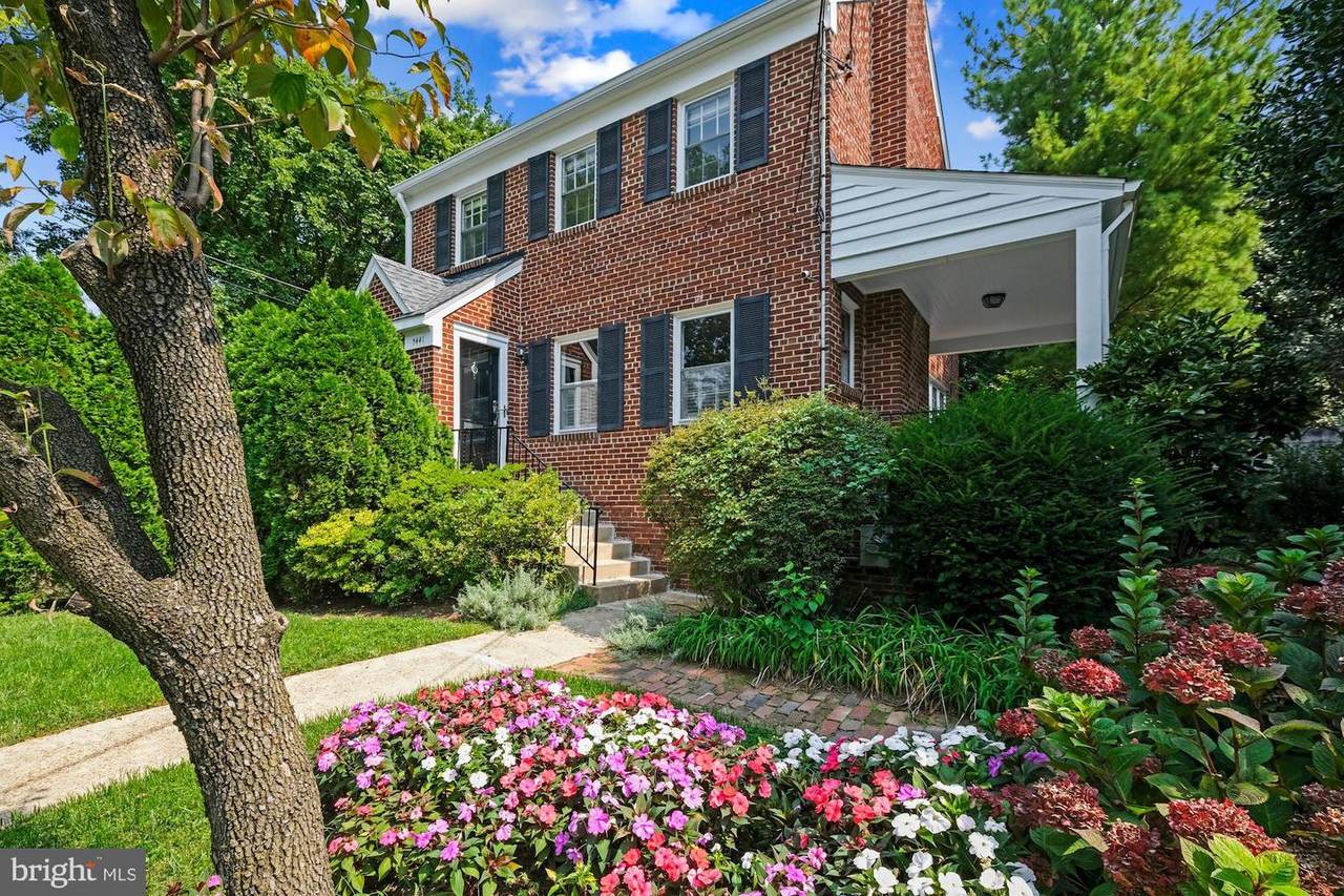 5441 32ND Street - Photo 1