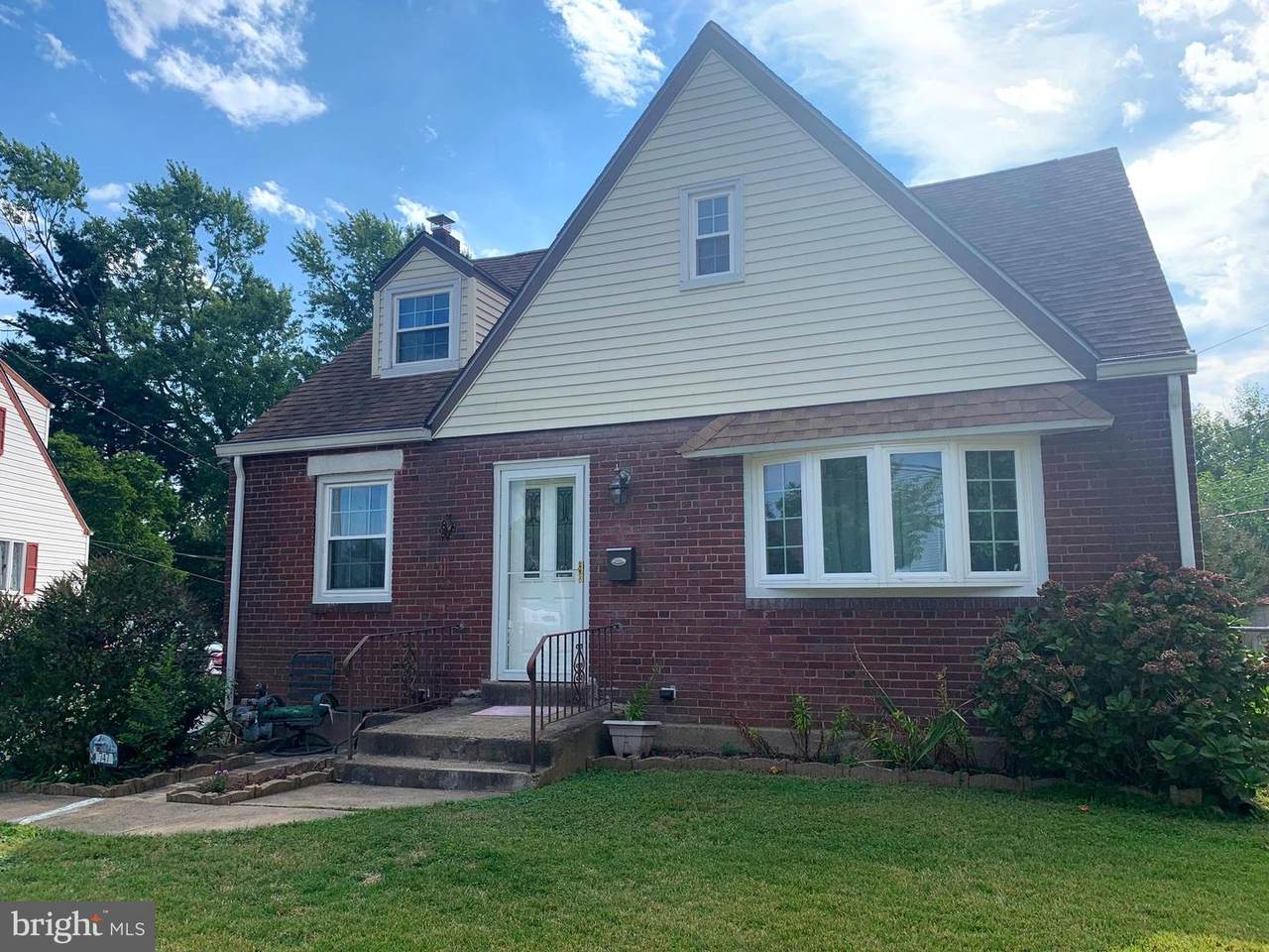 747 Brooke Circle - Photo 1