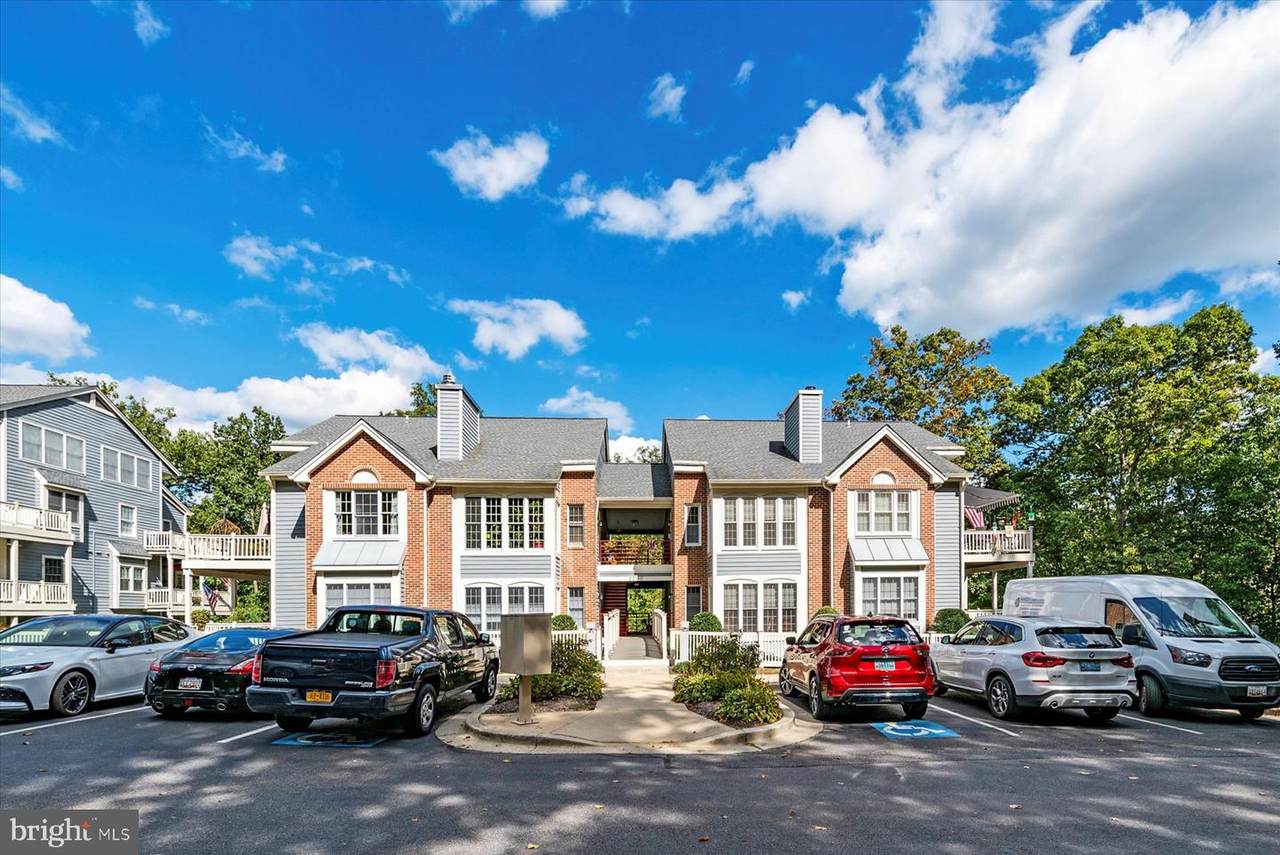 2700 Summerview Way - Photo 1