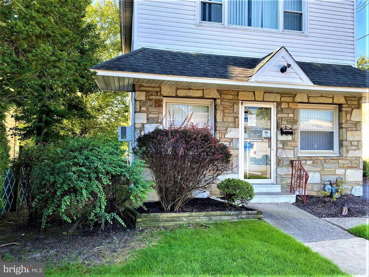 120 Glenside Avenue - Photo 1