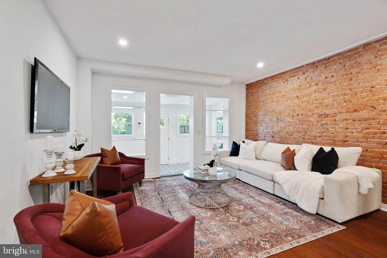 5241 Warrington Avenue - Photo 1