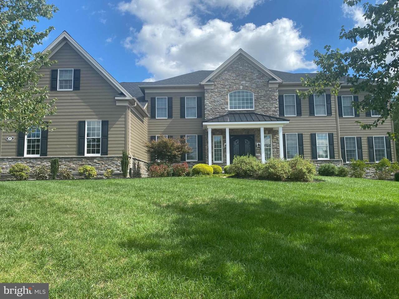 65 Goldfinch Circle - Photo 1