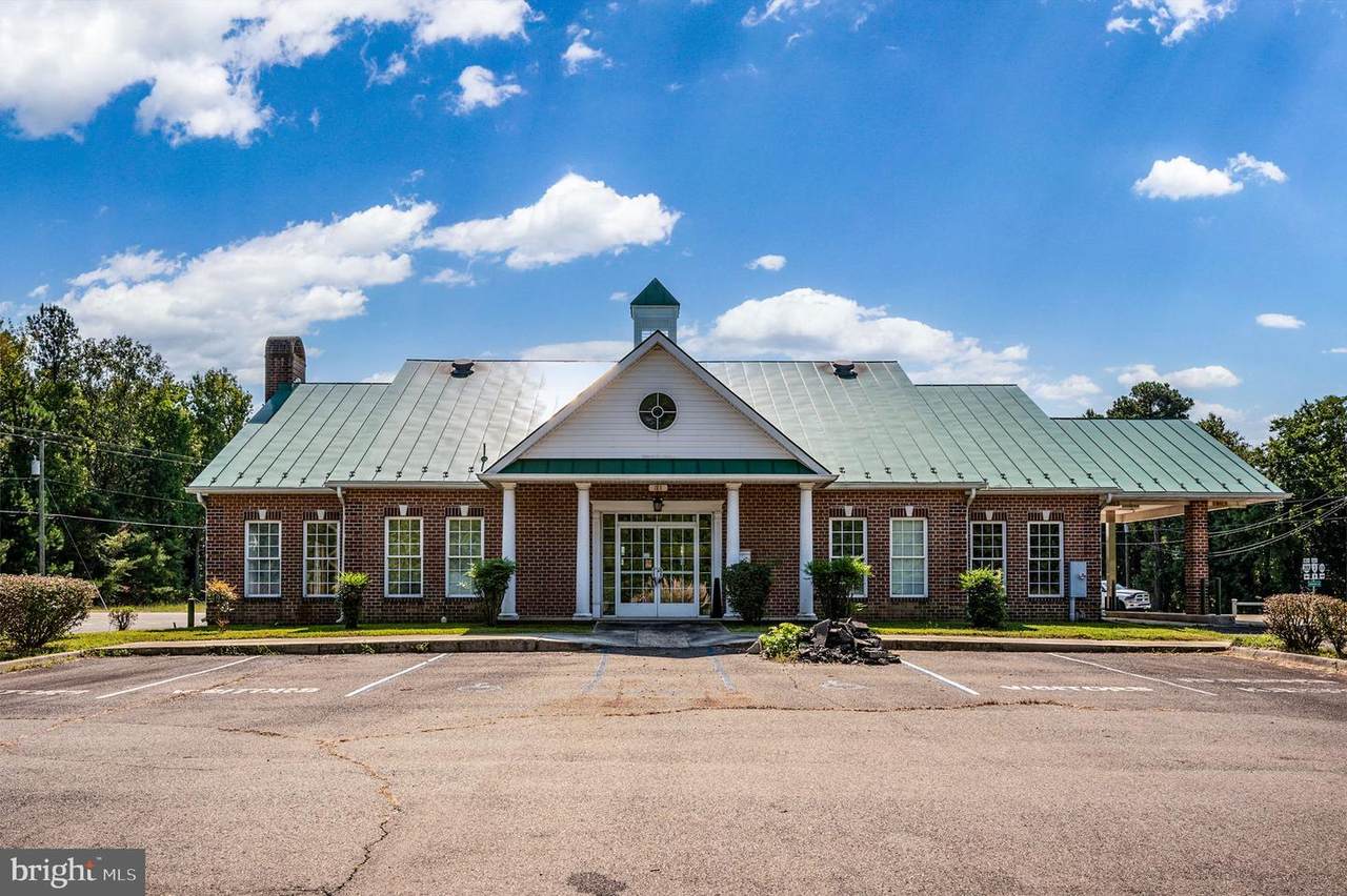 31 James Monroe Highway - Photo 1