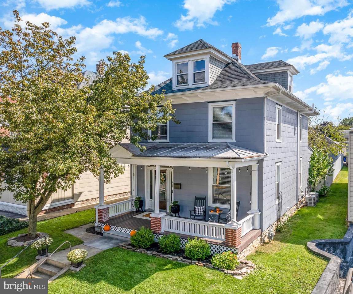415 Main Street - Photo 1