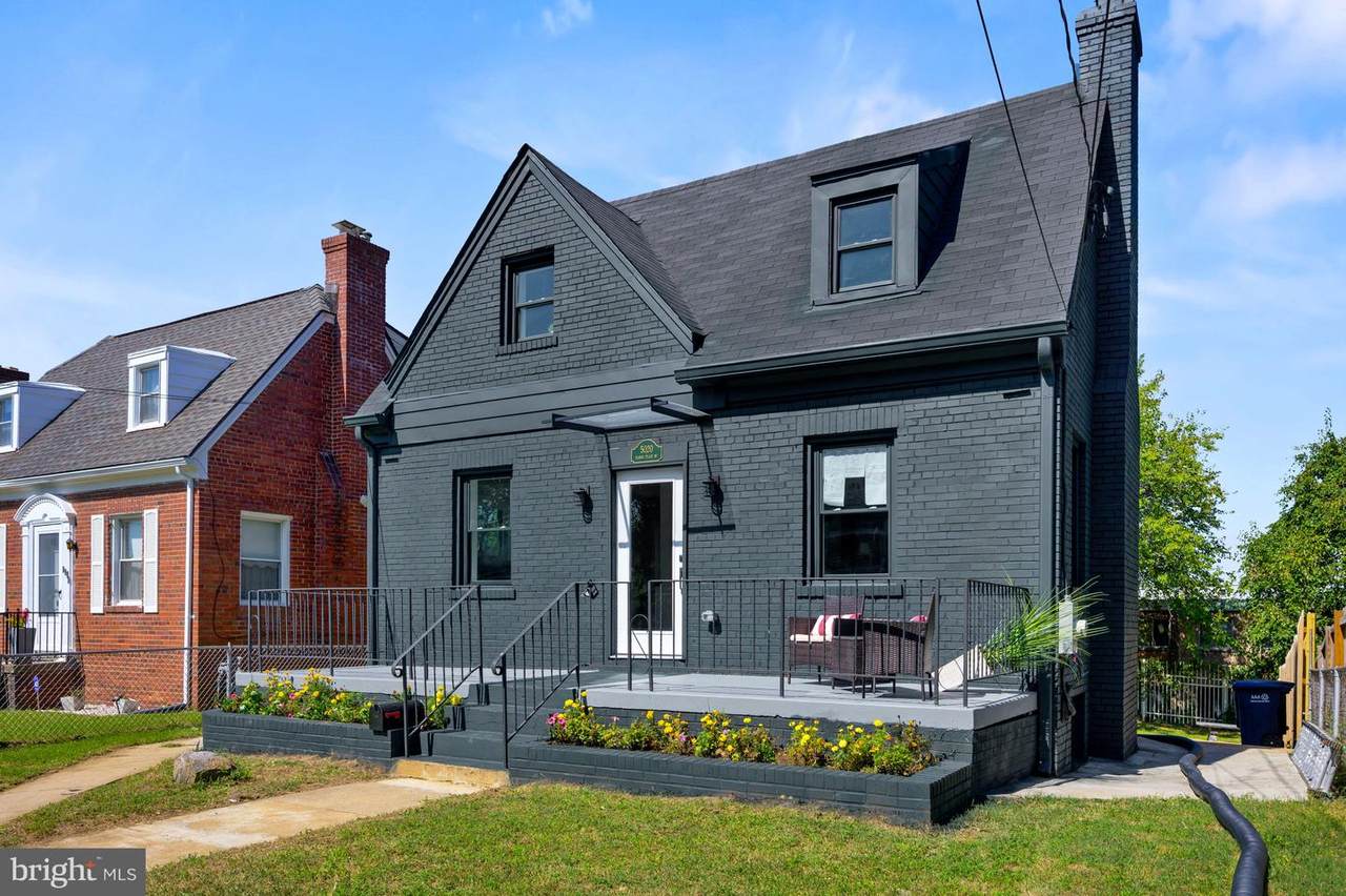 5020 Hanna Place - Photo 1