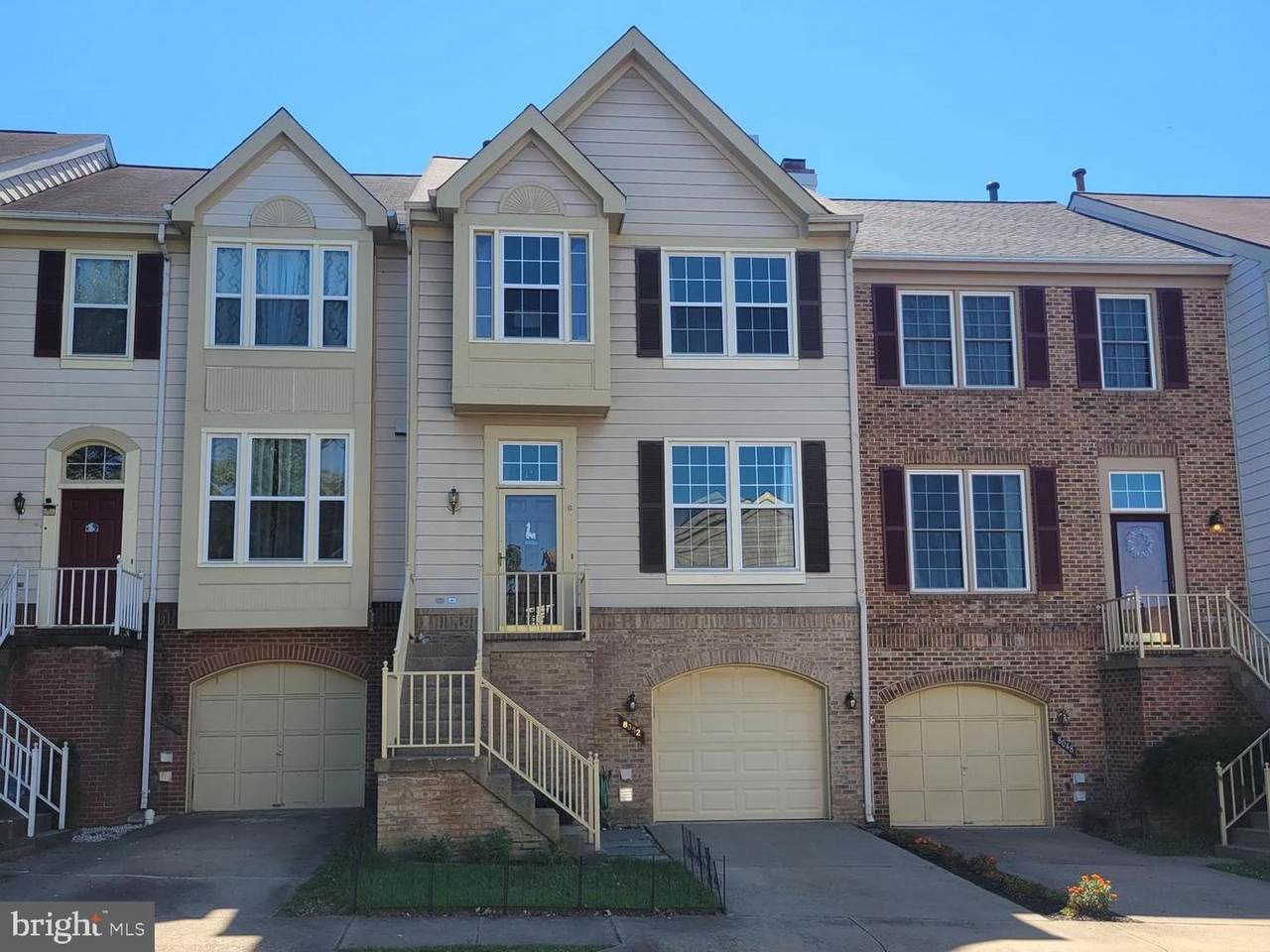 8052 Hilliard Drive - Photo 1