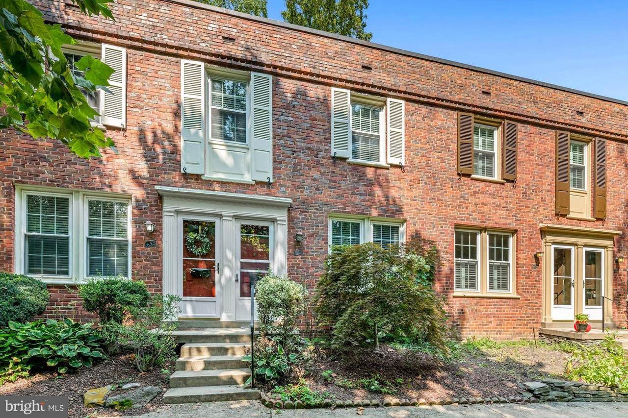 1414 Barton Street - Photo 1