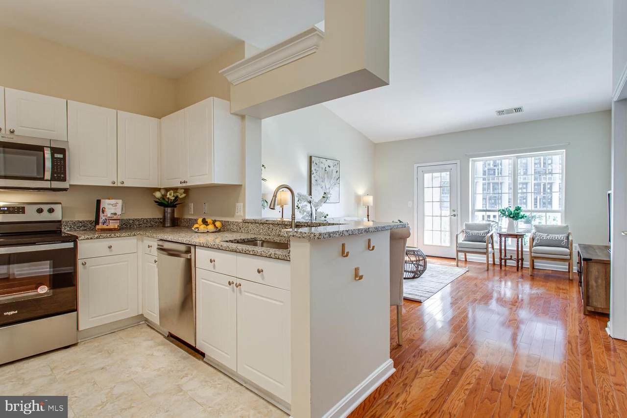4551 Strutfield Lane - Photo 1