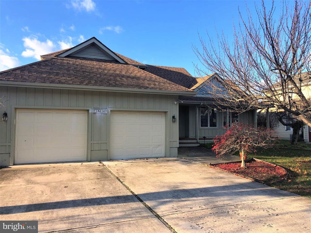 18614 Broadfield Drive - Photo 1