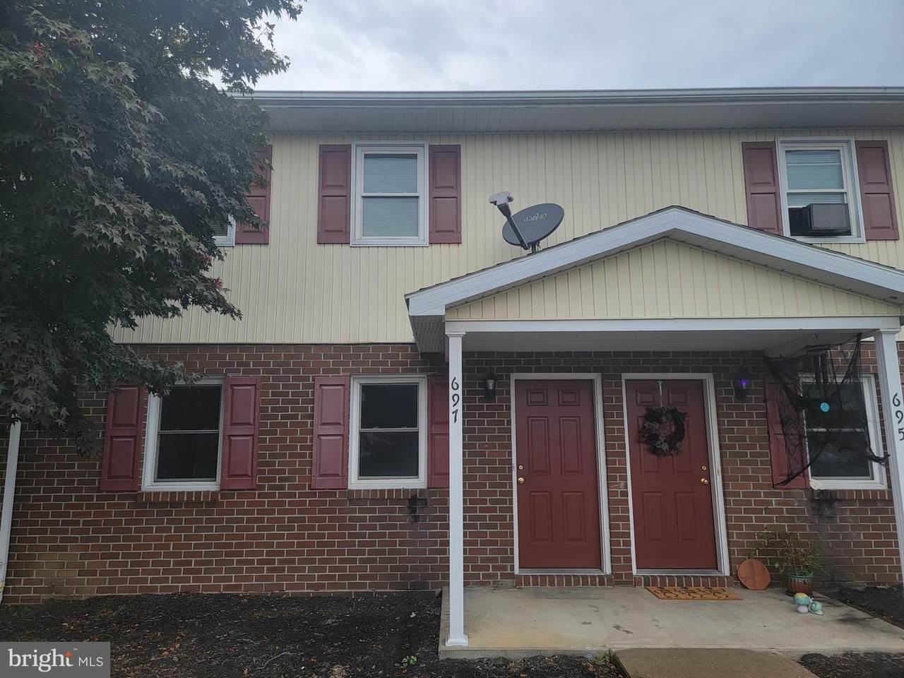 697 Center Drive - Photo 1