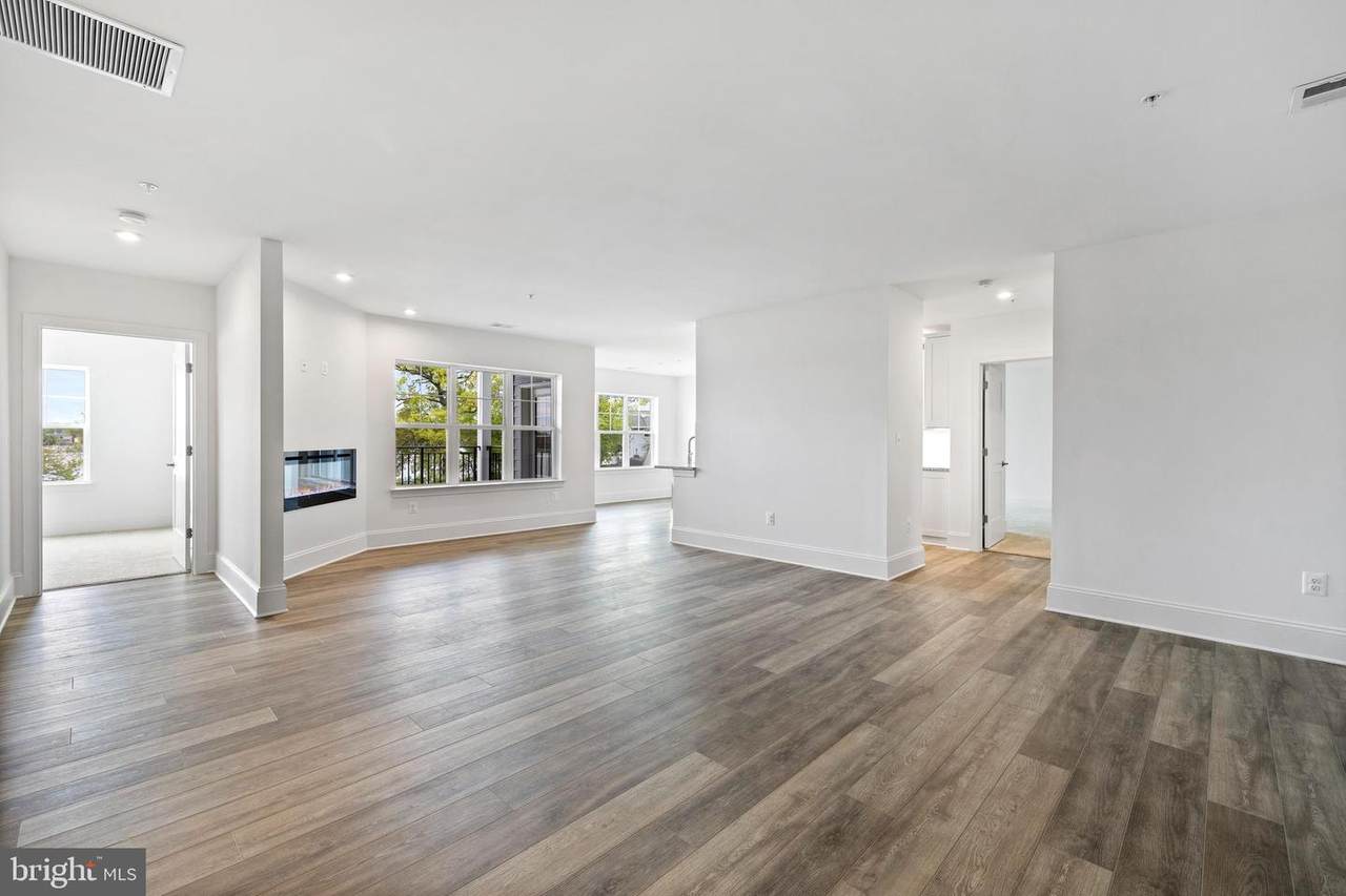 1414 Burke Road - Photo 1