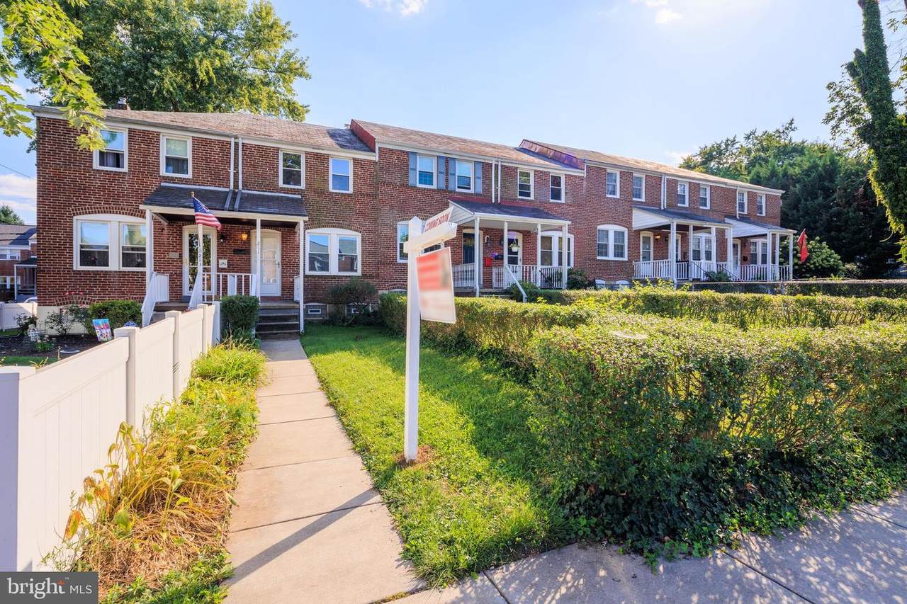 211 Willow Avenue - Photo 1