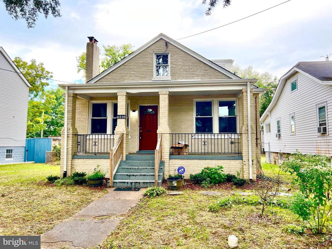 4216 Lane Place - Photo 1