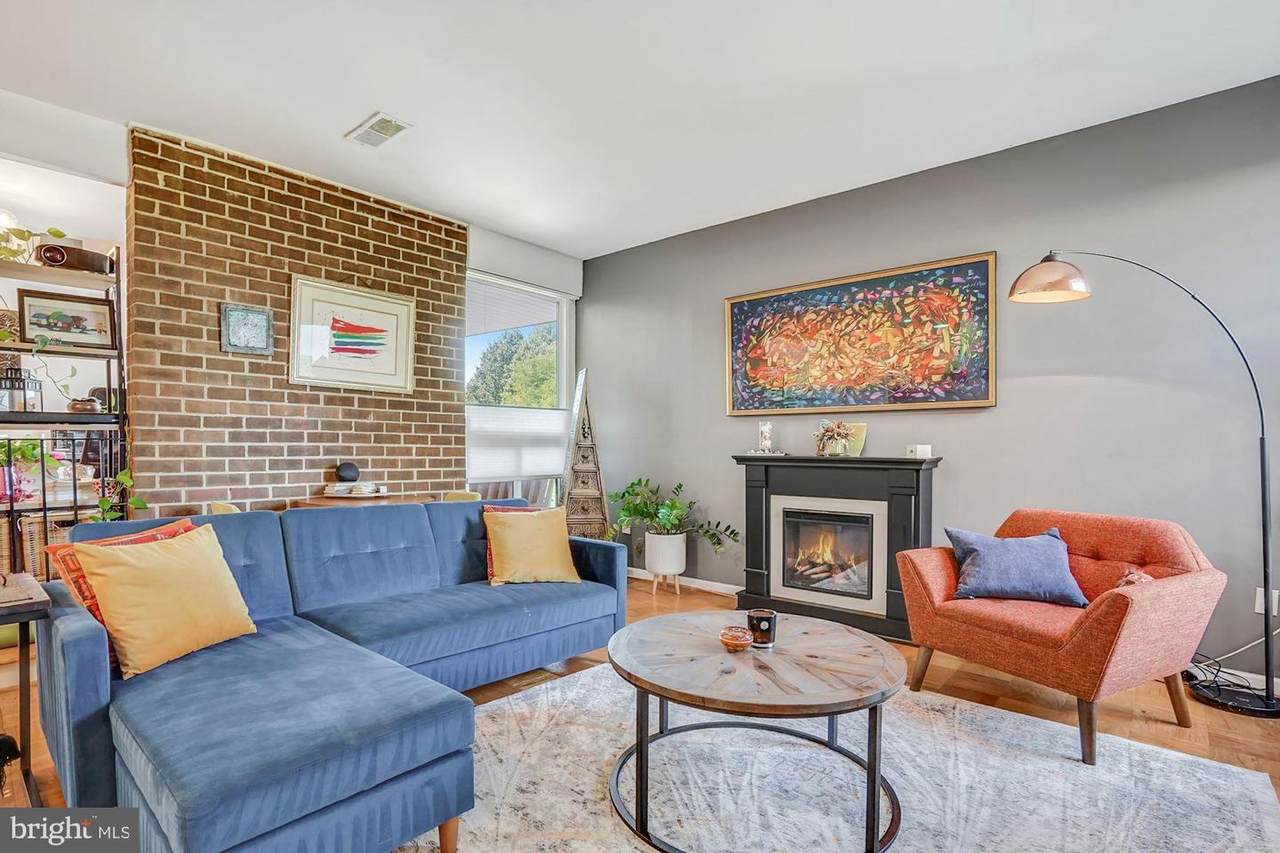 2115 Walsh View Terrace - Photo 1