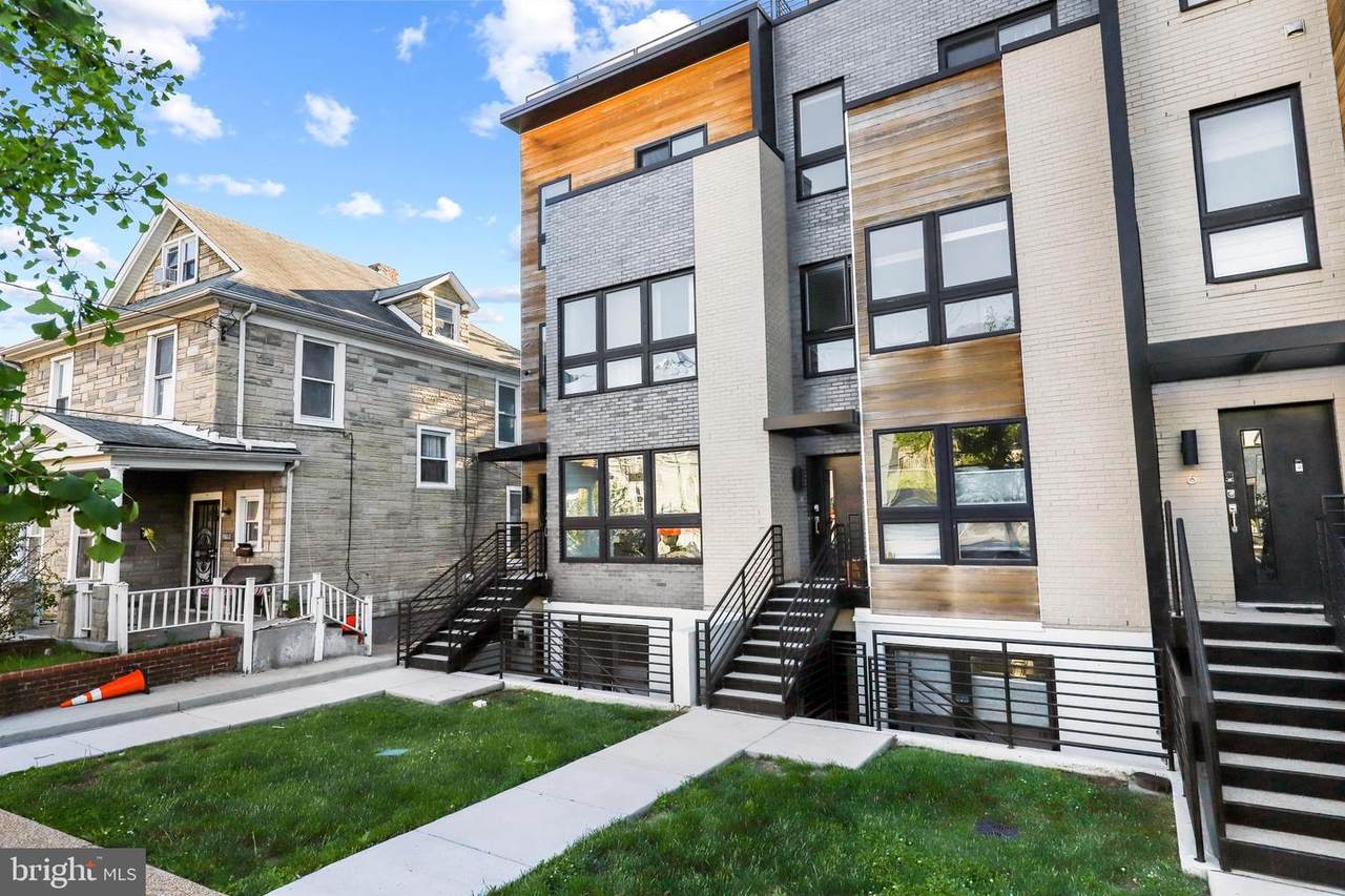 2724 12TH Street - Photo 1