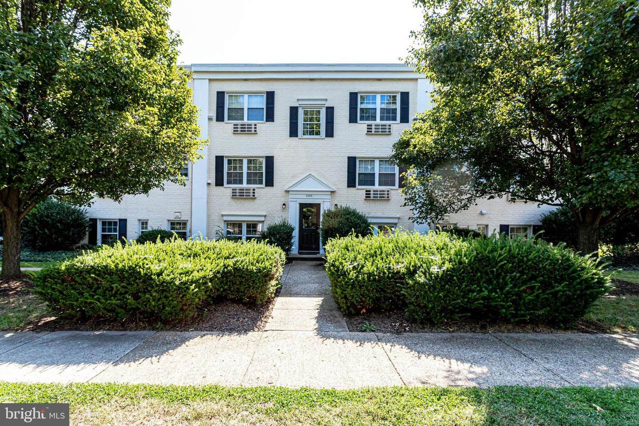 2305 Farrington Avenue - Photo 1