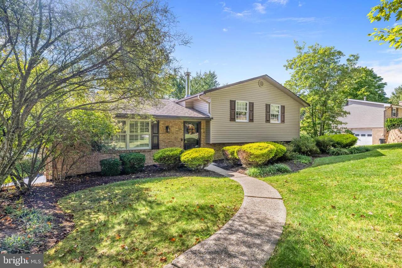 845 N Woodland Ave - Photo 1