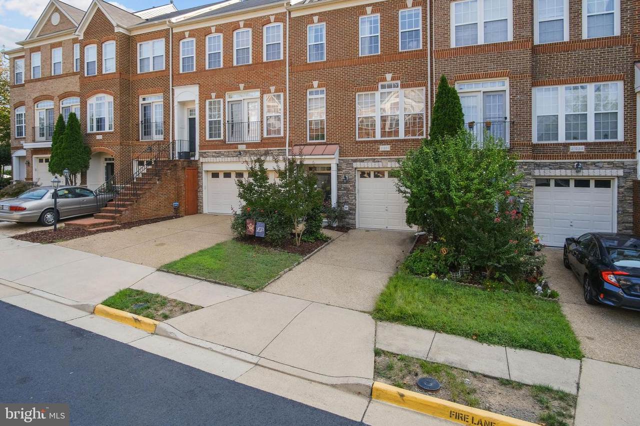 21932 Bayard - Photo 1