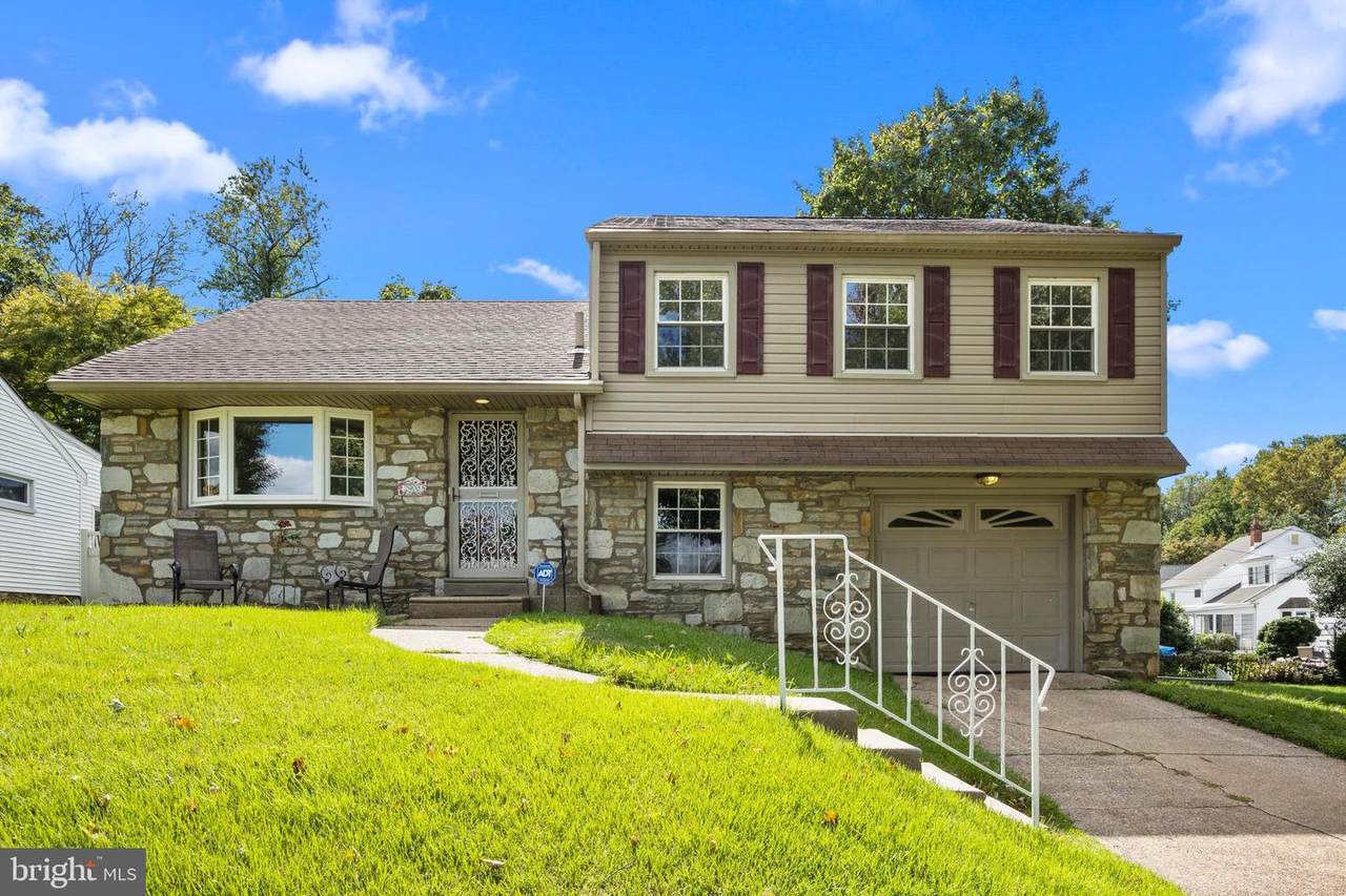 2900 Holme Avenue - Photo 1