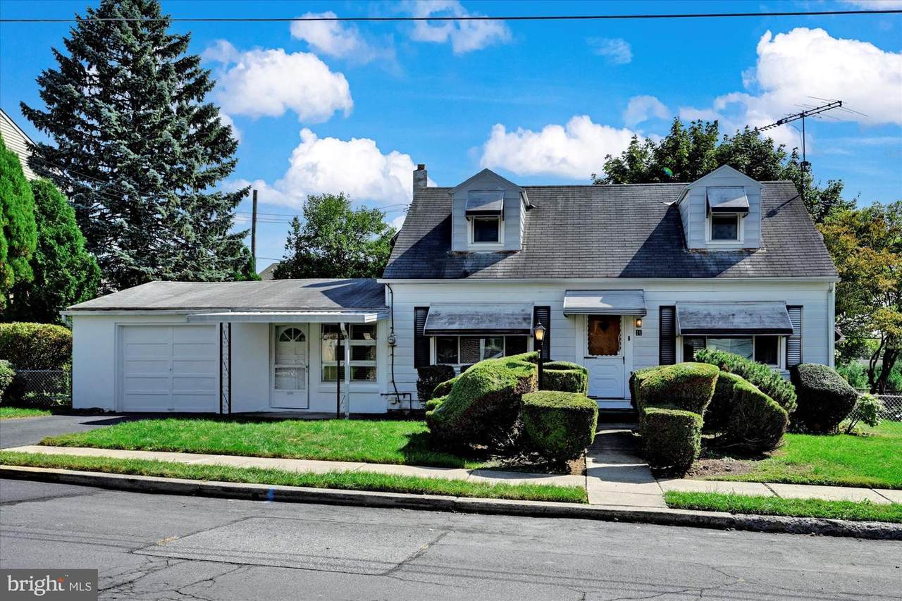 16 Girard Avenue - Photo 1