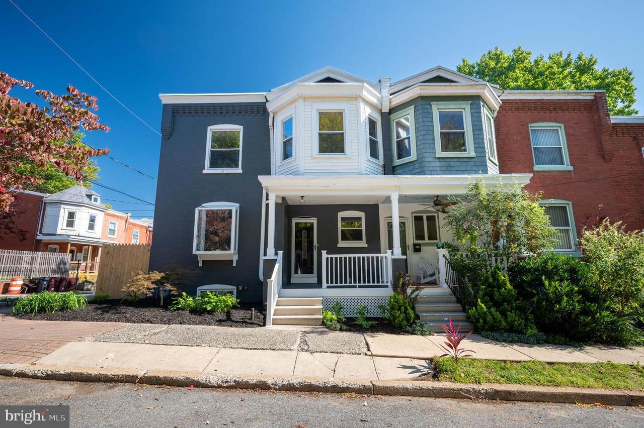 317 19TH Street - Photo 1
