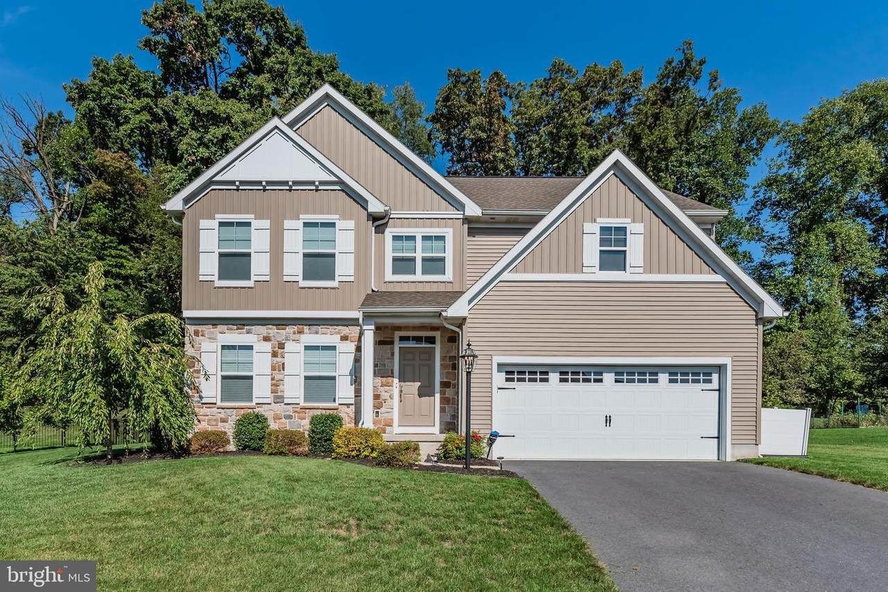1512 Zestar Drive - Photo 1