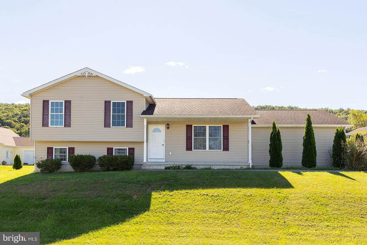 104 Mulberry Lane - Photo 1