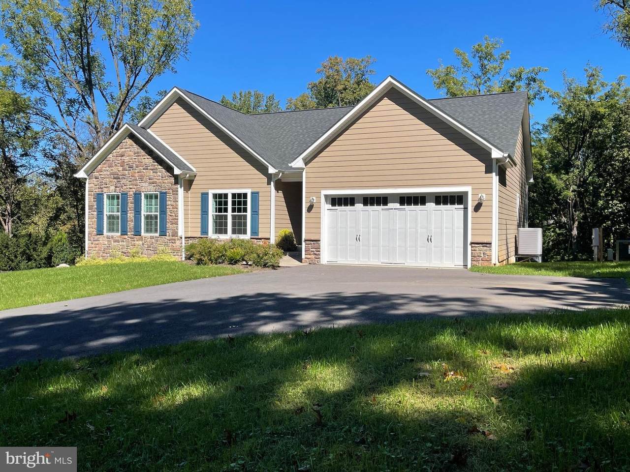 2455 Jones Road - Photo 1
