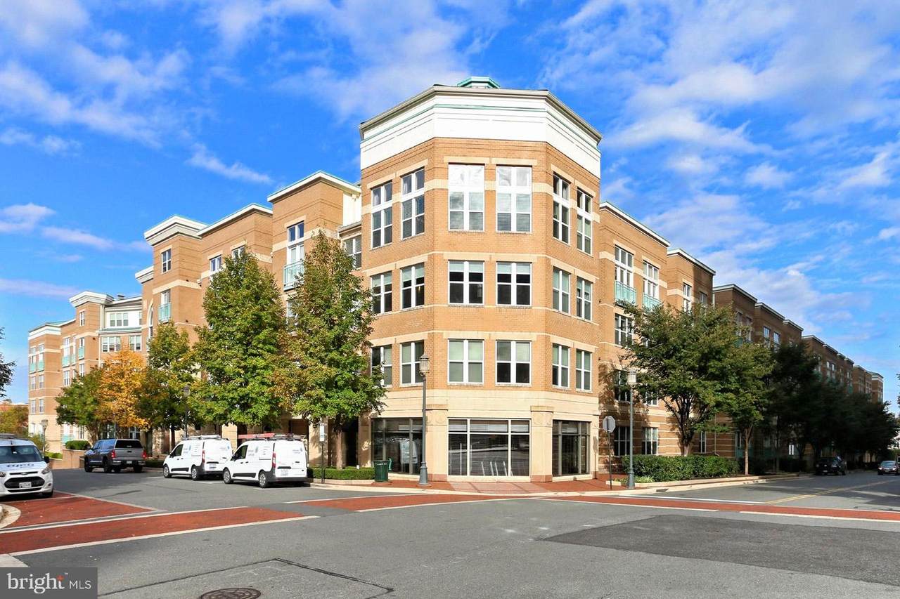 12000 Market Street - Photo 1