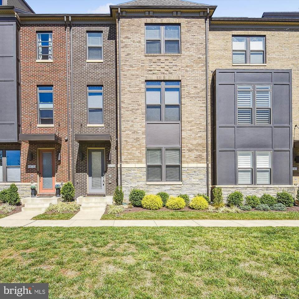 44735 Medway Terrace - Photo 1