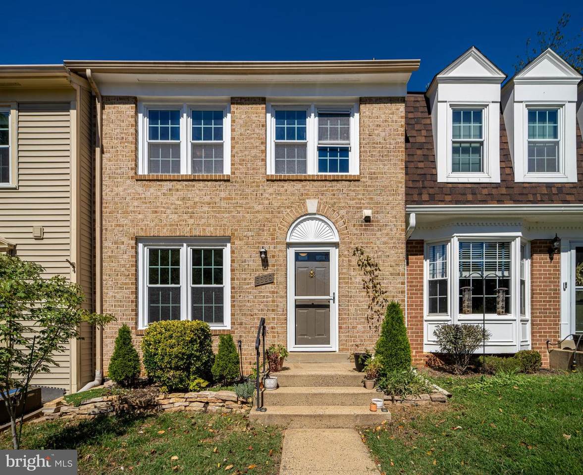 5526 Bridgewood Drive - Photo 1
