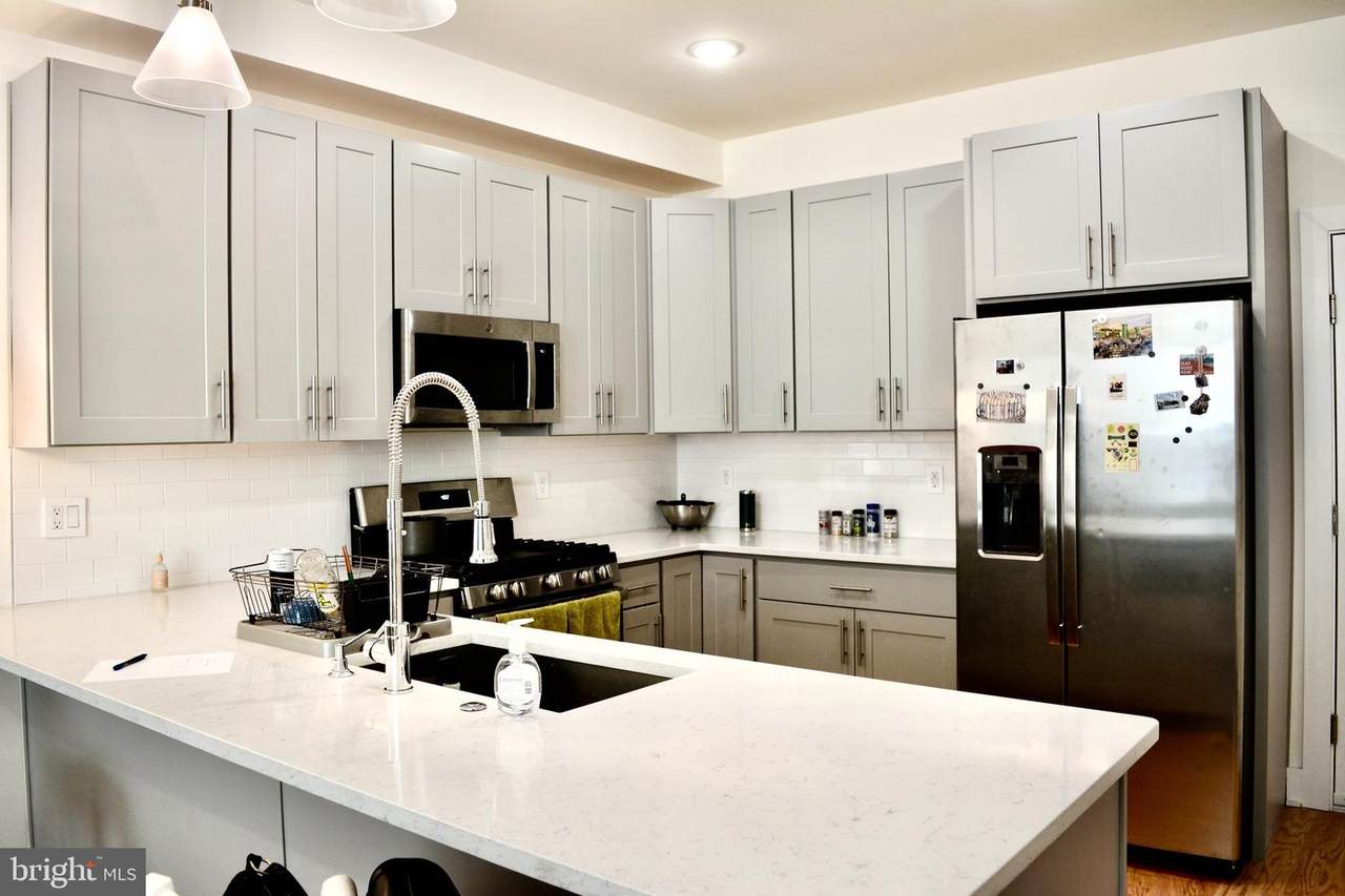 512 Montgomery Avenue - Photo 1
