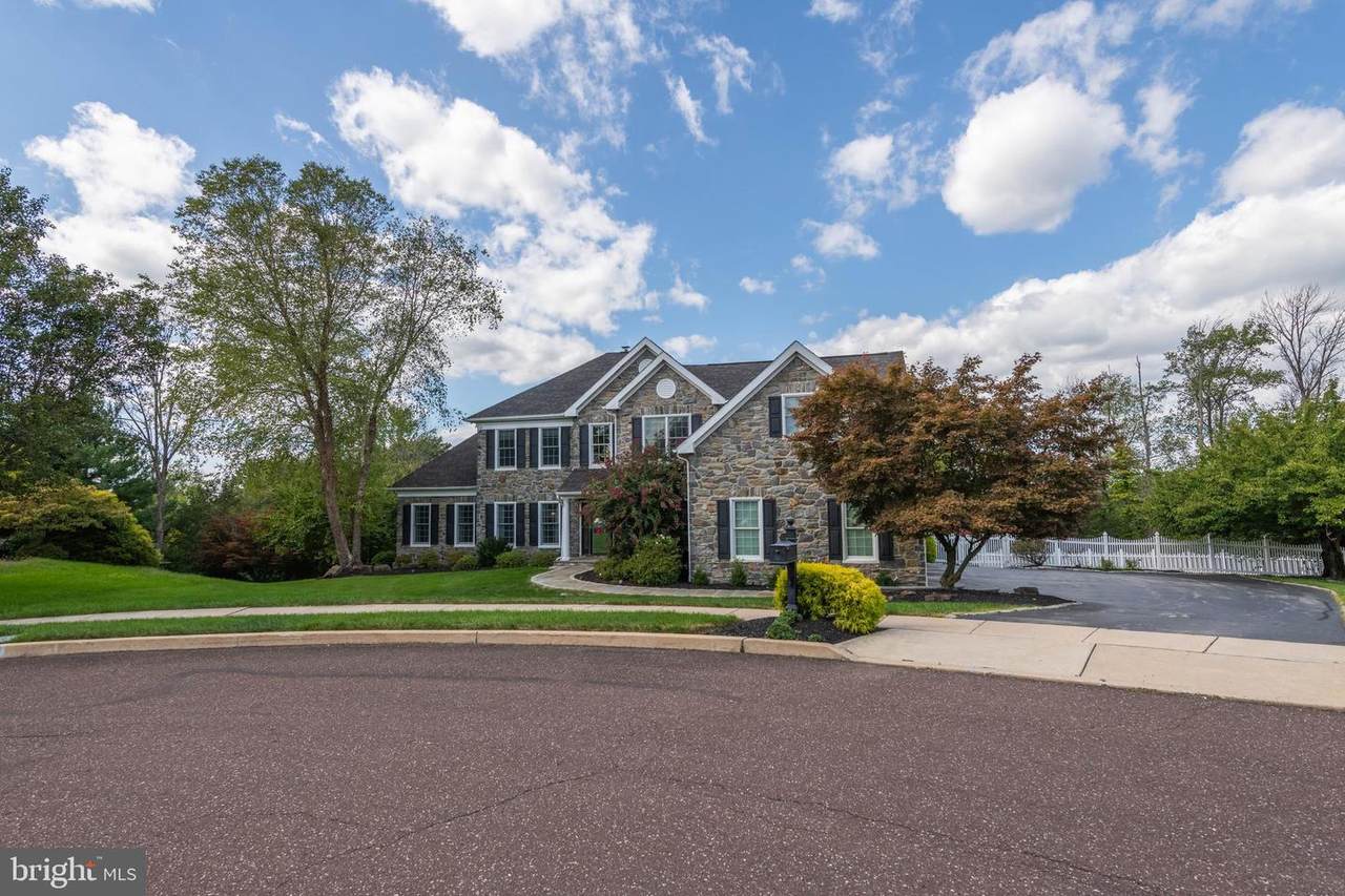 1603 Broadwing Court - Photo 1