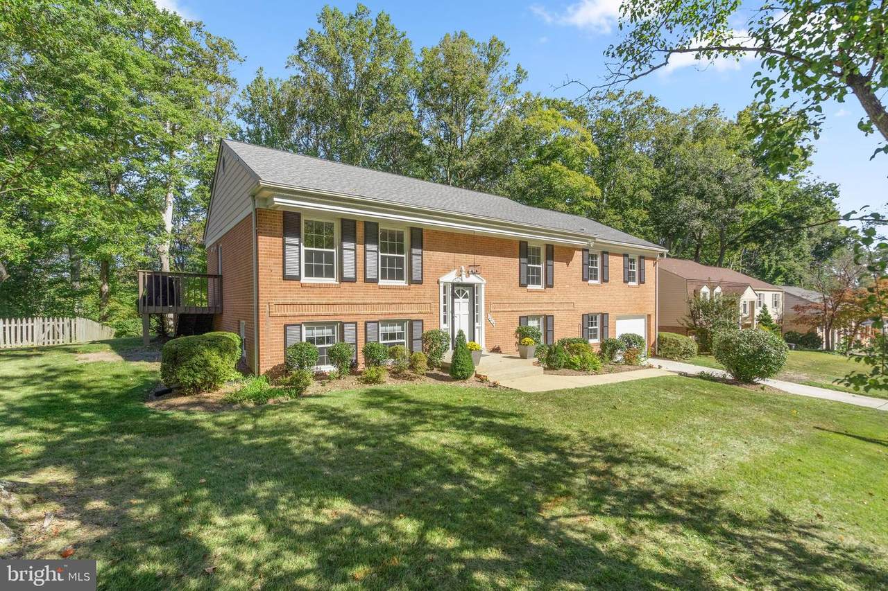 12216 Westview Drive - Photo 1