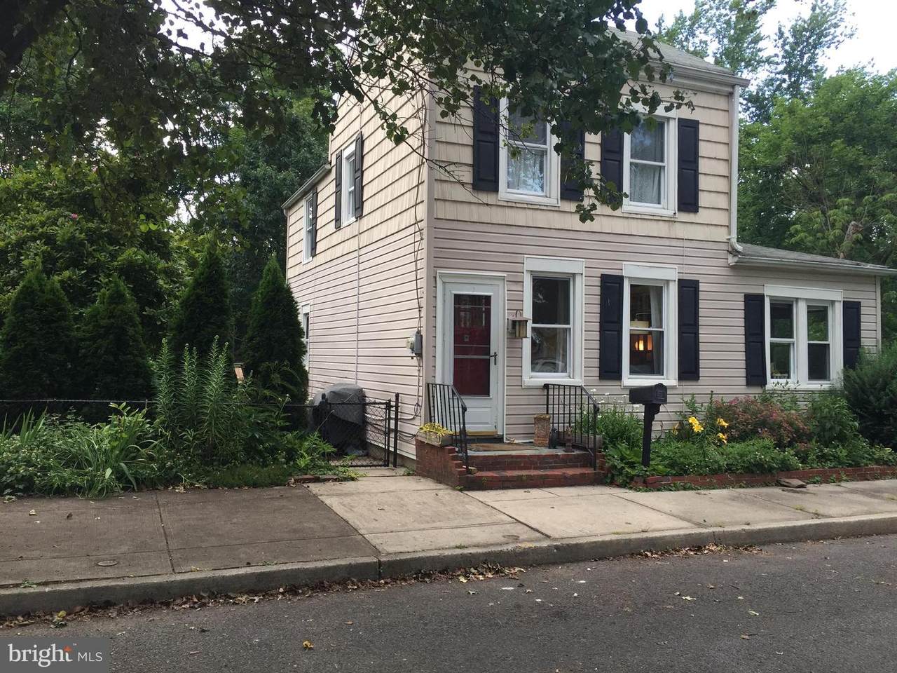 115 Mary Street - Photo 1