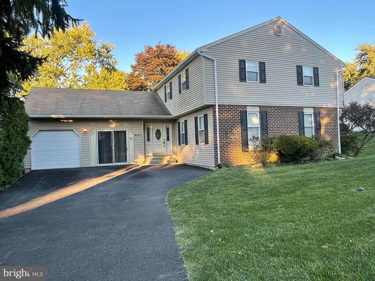 2117 Barnwood Circle - Photo 1