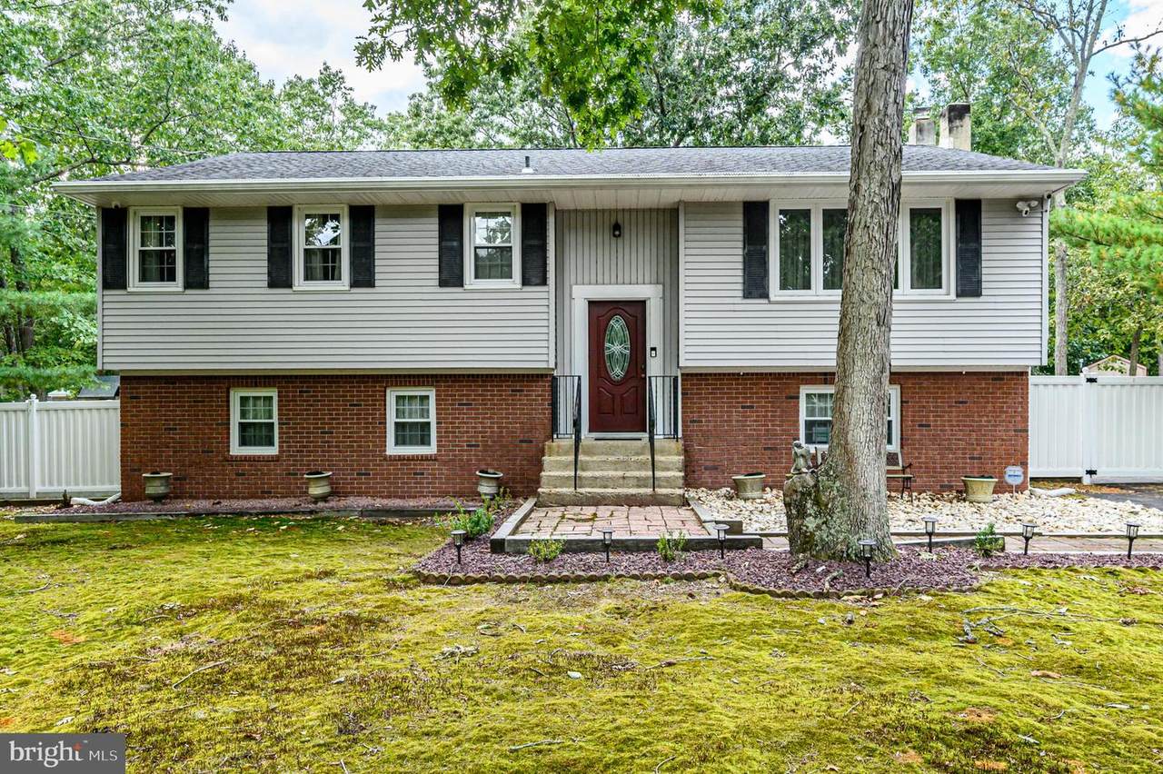 214 Oak Lane - Photo 1