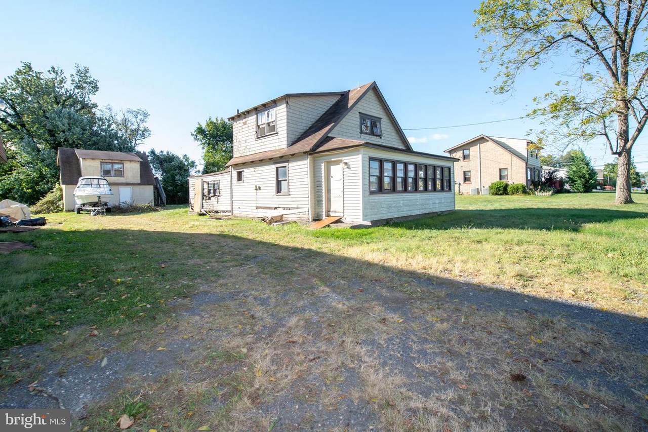 1127 Frosty Hollow Road - Photo 1