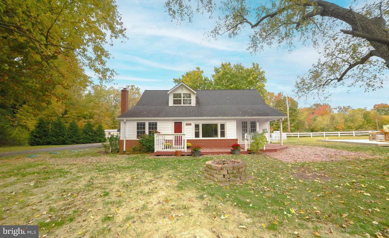 18439 Windmill Point Road - Photo 1