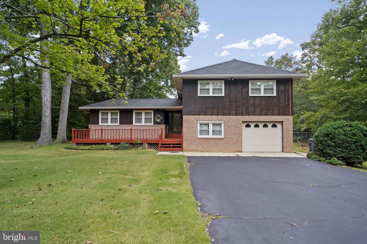 3760 Laurel Drive - Photo 1
