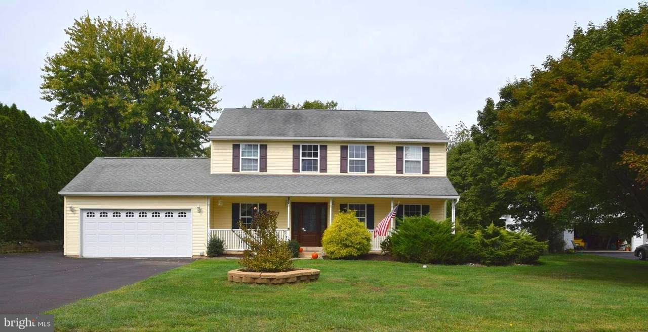135 Hopkins - Photo 1